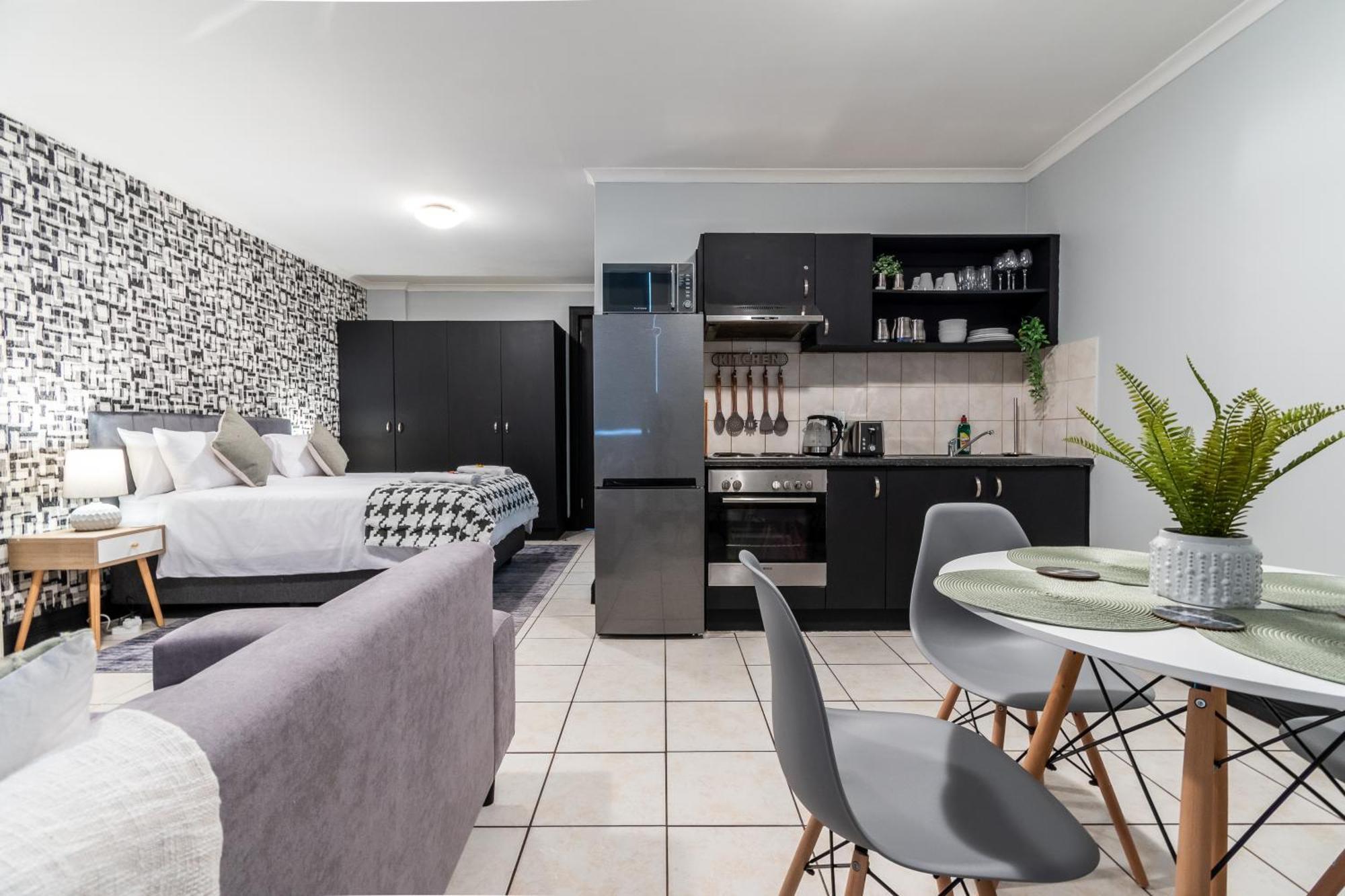 The Square 135- Studio With Free Parking, Pool & Gym Access Appartement Kaapstad Buitenkant foto