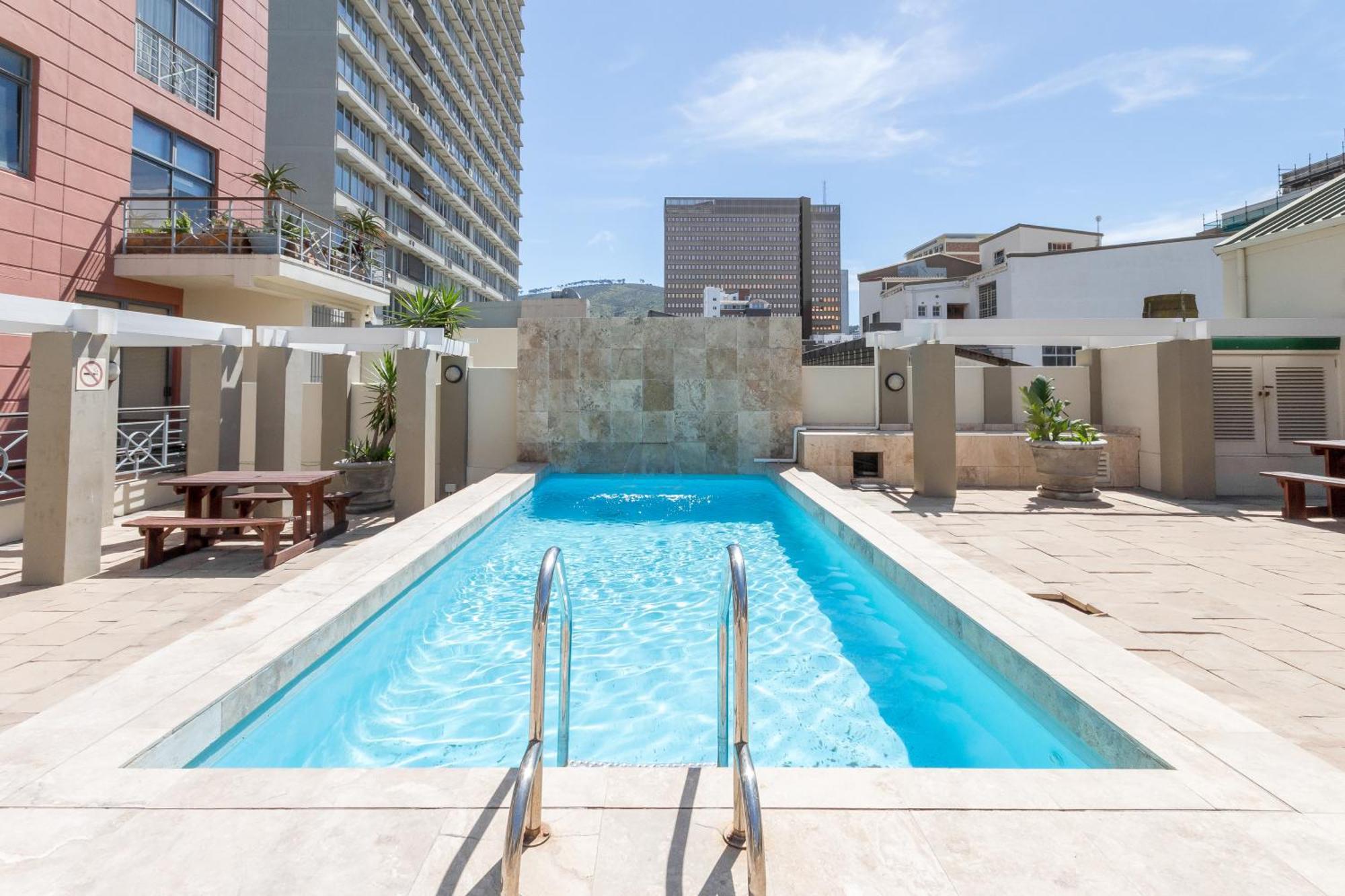The Square 135- Studio With Free Parking, Pool & Gym Access Appartement Kaapstad Buitenkant foto