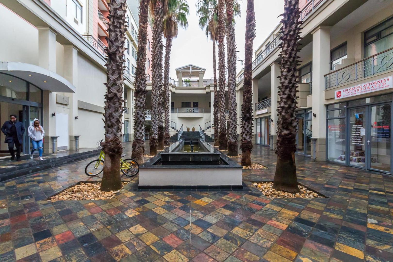 The Square 135- Studio With Free Parking, Pool & Gym Access Appartement Kaapstad Buitenkant foto